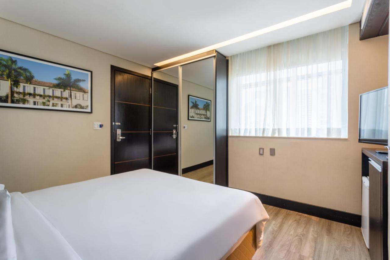 Отель Tryp By Wyndham Belo Horizonte Savassi Экстерьер фото