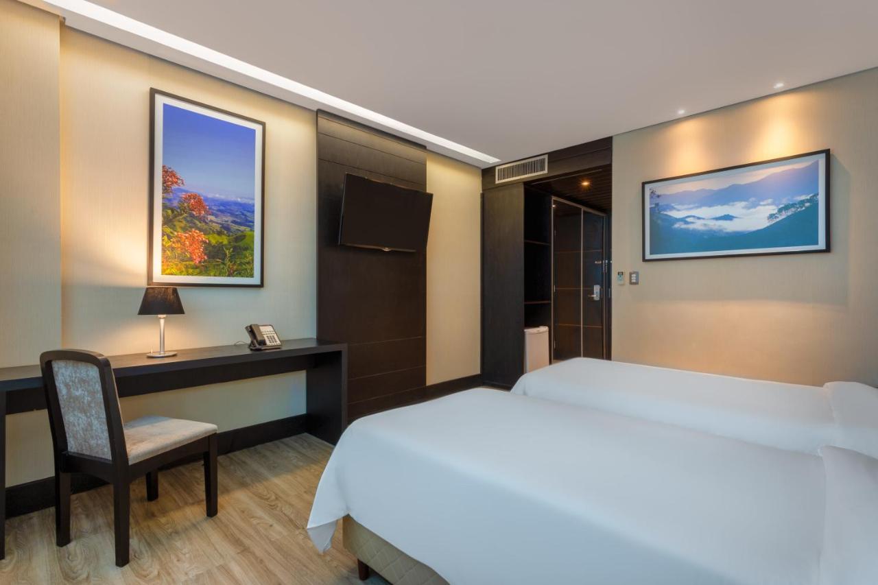 Отель Tryp By Wyndham Belo Horizonte Savassi Экстерьер фото