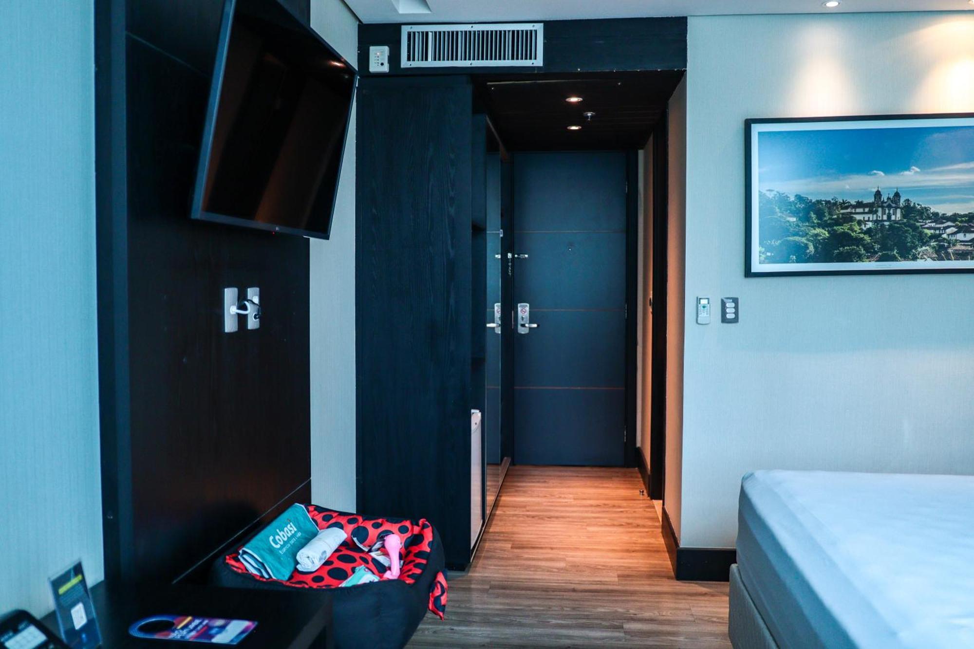 Отель Tryp By Wyndham Belo Horizonte Savassi Экстерьер фото