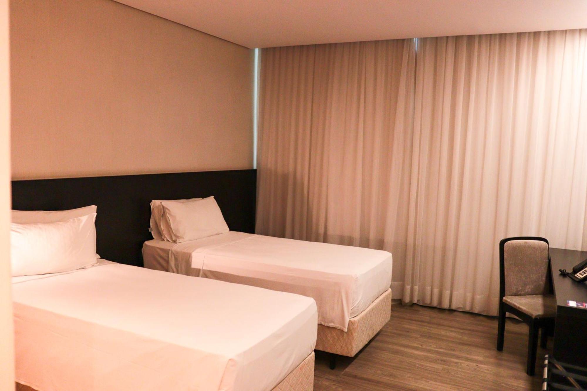 Отель Tryp By Wyndham Belo Horizonte Savassi Экстерьер фото